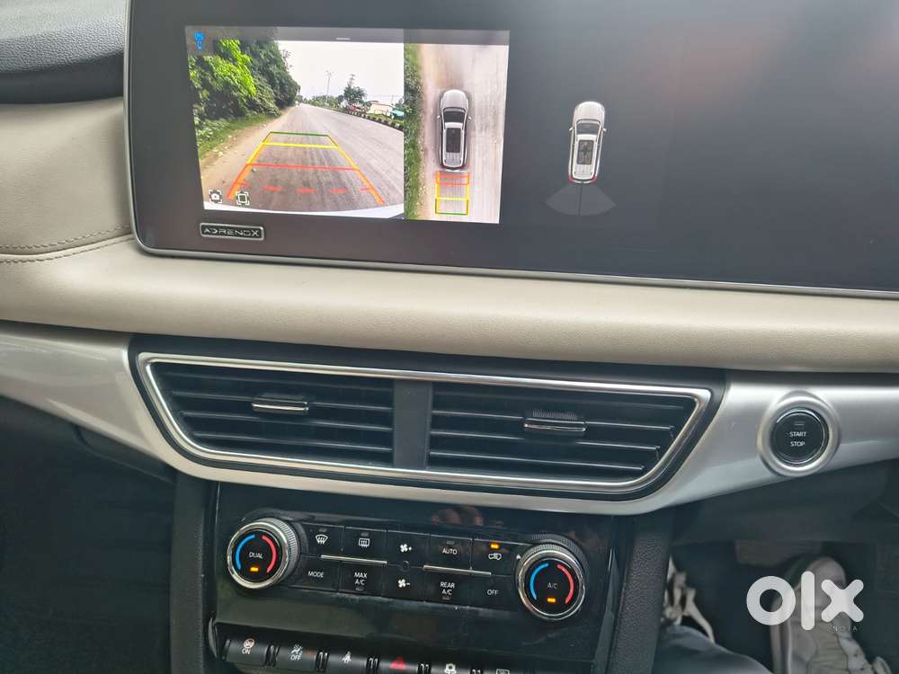 Mahindra Xuv700 Ax7l 6 Str At, 2023, Diesel