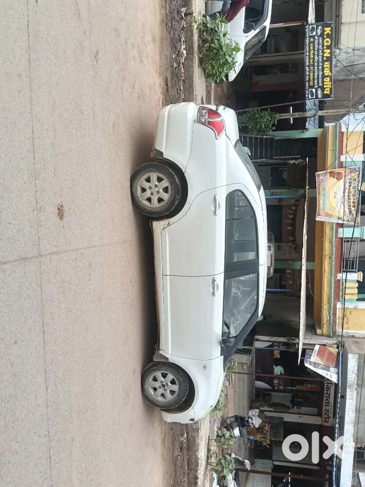 Maruti Suzuki Dzire 2010