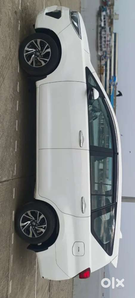 Innova Crysta V