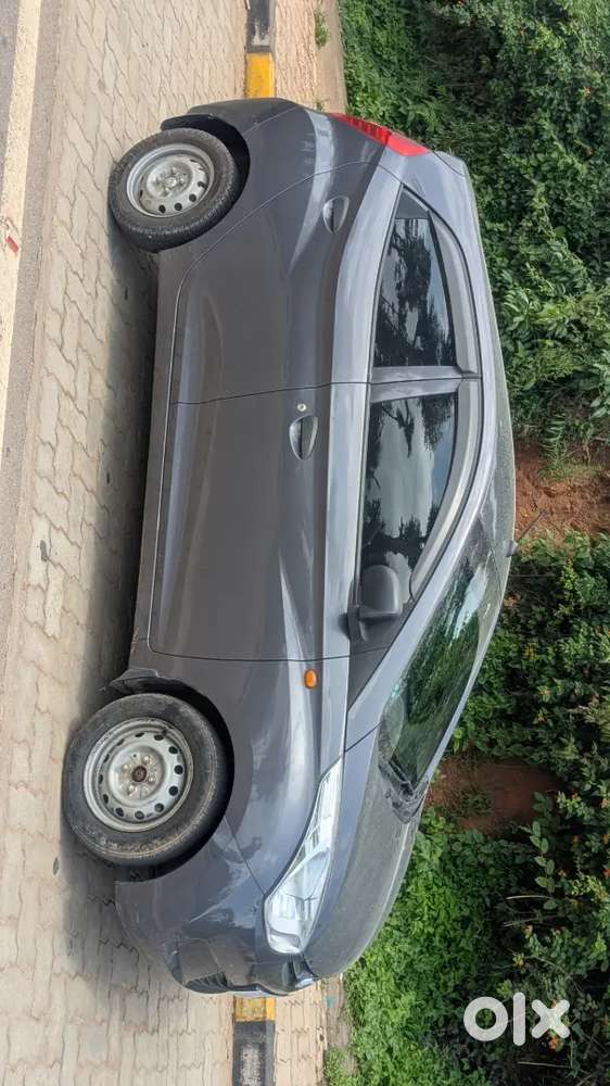 Hyundaieon 2018 Petrol 83776km Driven With All Genuine Showroom Histor