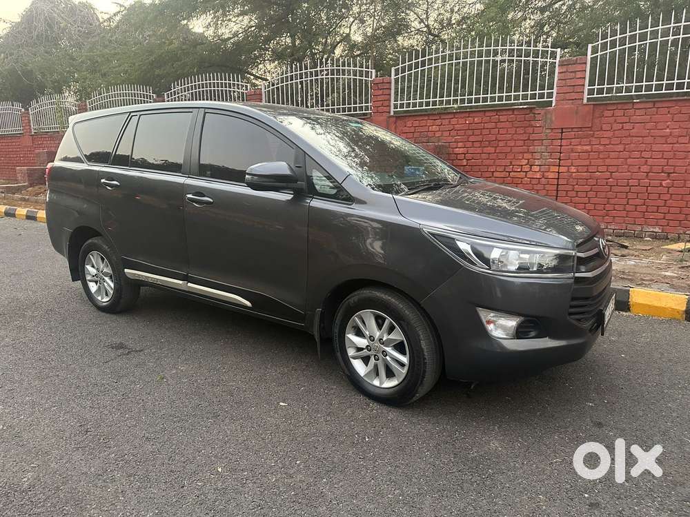 Toyota Innova Crysta 2.4 V 7 Str, 2016, Diesel