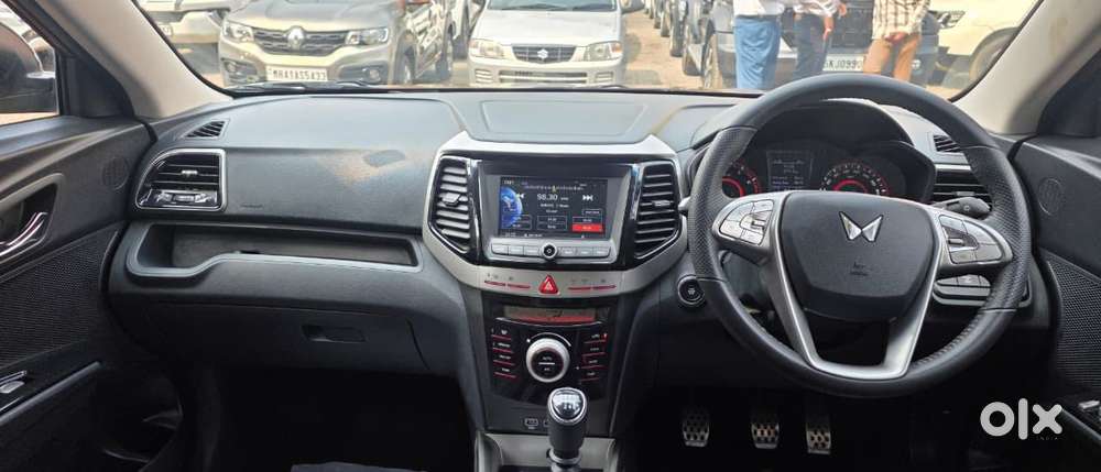 Mahindra Xuv300 W8 Option, 2026, Petrol