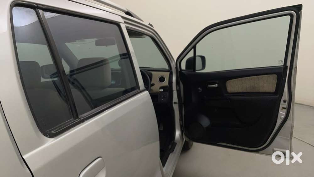 Maruti Suzuki Wagon R 1.0 Vxi Amt, 2017, Petrol