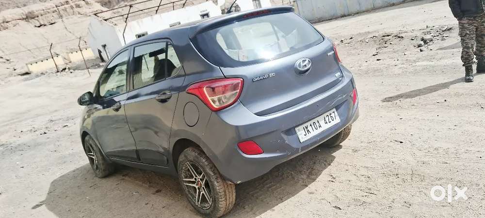 Hyundai Grand I10 2015 Petrol 74000 Km Driven
