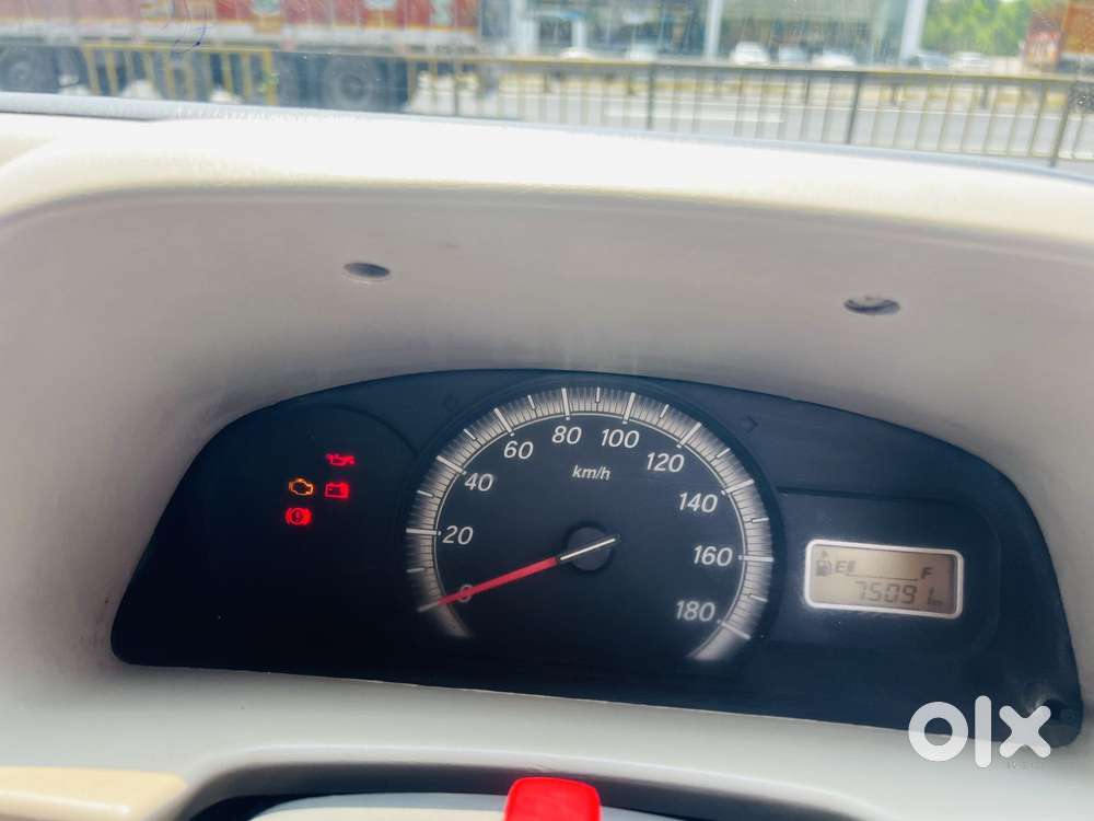 Maruti Suzuki Eeco Cng 5 Seater Ac, 2014, Cng & Hybrids