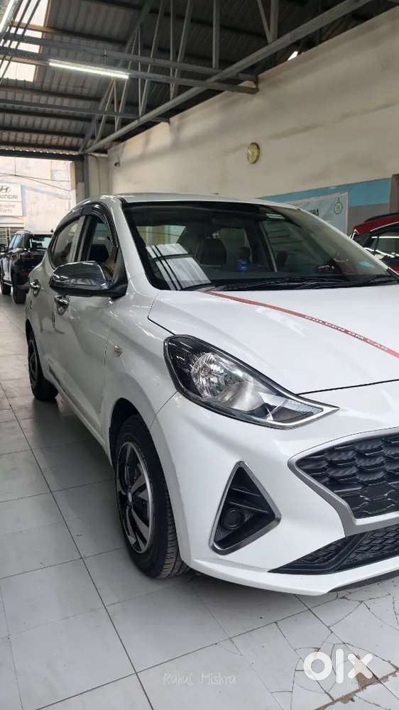 Hyundai Aura 2020 Petrol 29400 Km Driven