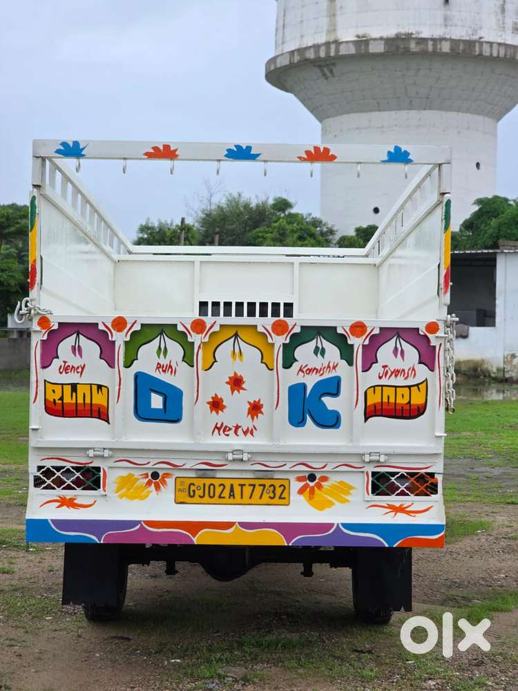 Mahindra Bolero Diz, 2024, Diesel