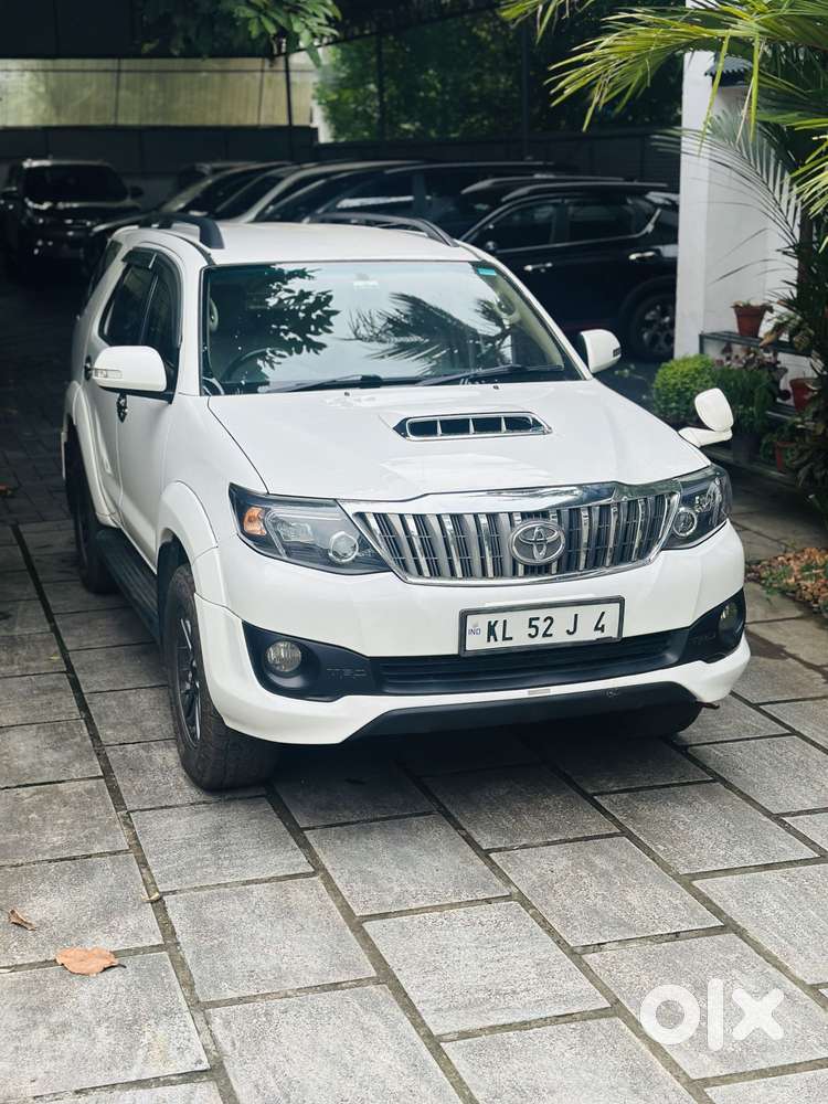 Toyota Fortuner 3.0 Sportivo 4x2 Mt, 2015, Diesel