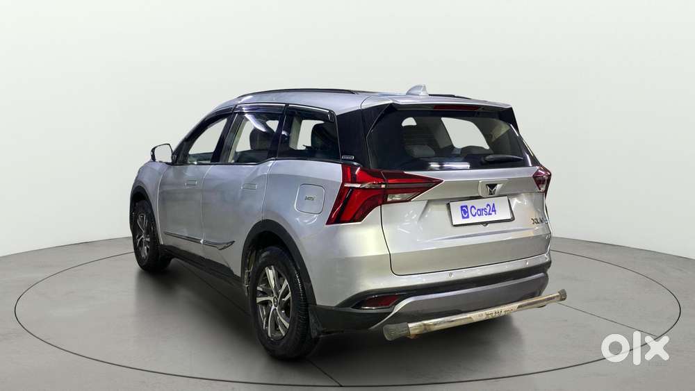 Mahindra Xuv700 2.0 Ax 5 Petrol Mt 7 Str, 2022, Petrol