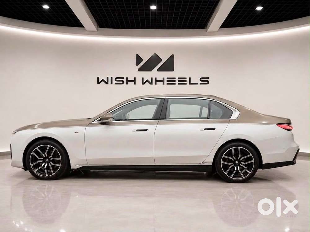 Bmw 7 Series 740i M Sport Petrol Automatic, 2025