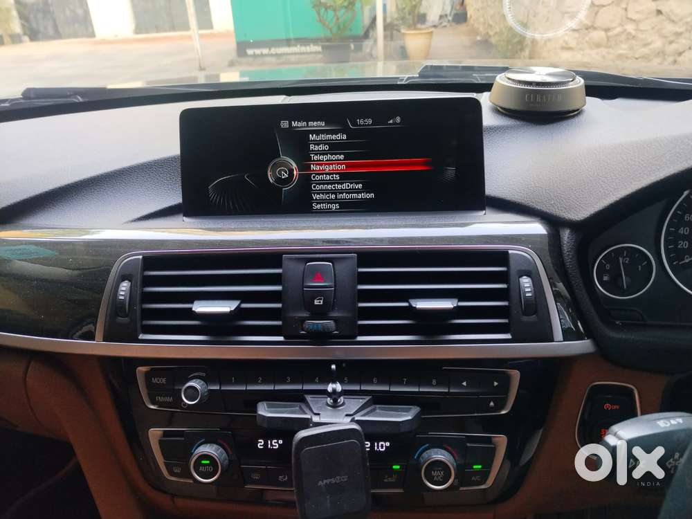 Bmw 3 Series 2.0 320i Luxury Line, 2017, Petrol