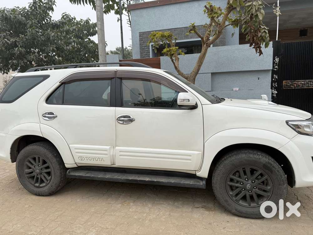 Toyota Fortuner 2013 Diesel Well Maintained