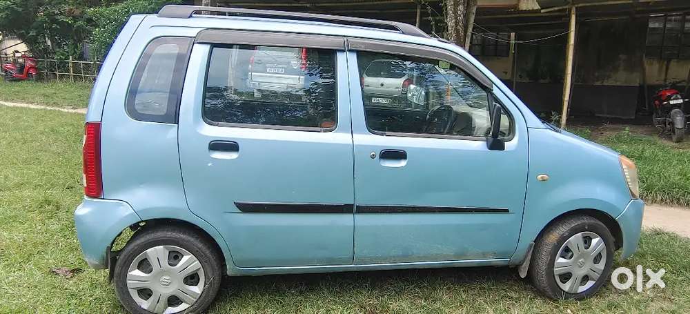 Maruti Suzuki Wagon R 1.0 2011,ac,ps,pw,music System.