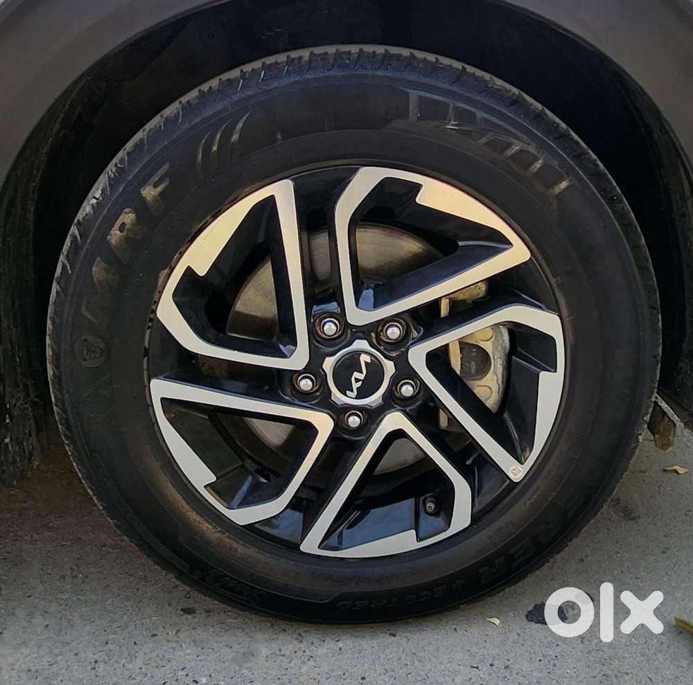 Kia Carens 1.5 Luxury Plus Turbo Dct 7 Str, 2023, Petrol