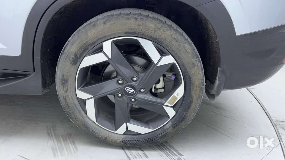 Hyundai Alcazar 2.0 Signature (o) Petrol At 7 Str, 2022, Petrol