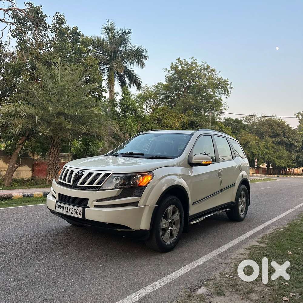 Mahindra Xuv500 W8 Dual Tone, 2015, Diesel