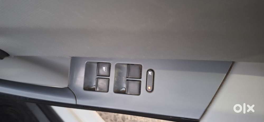 Tata Tigor, 2022, Petrol