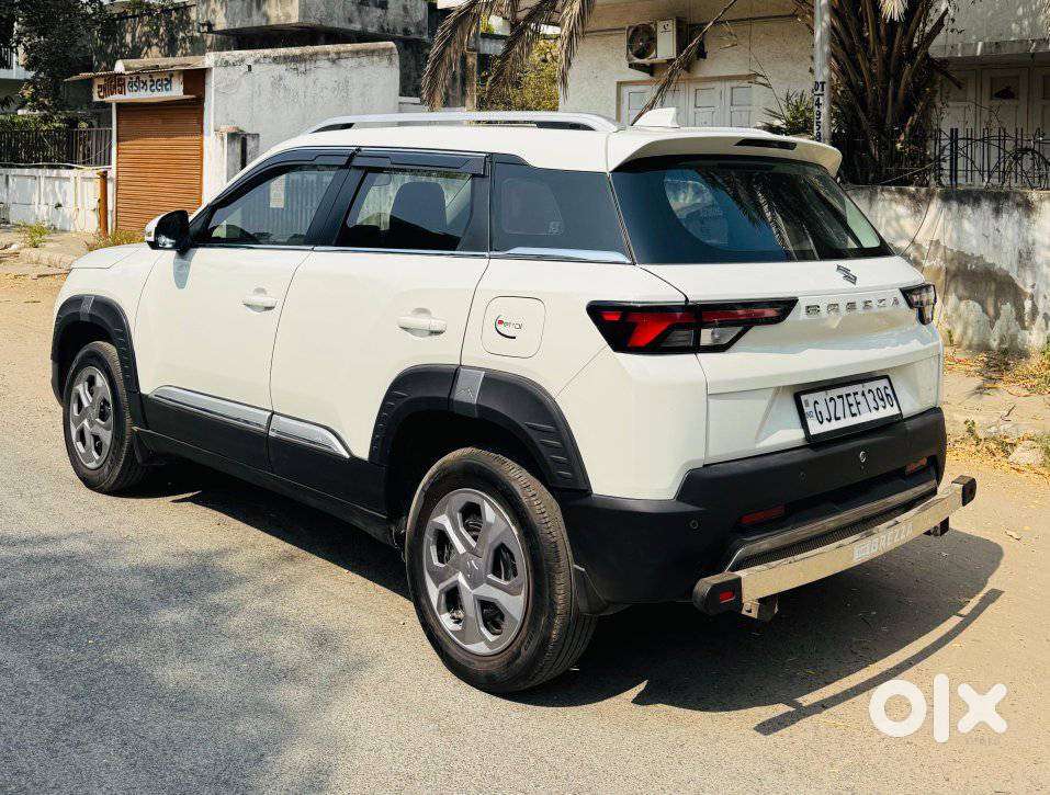 Maruti Suzuki Brezza 1.5 Lxi Smart Hybrid, 2024, Petrol