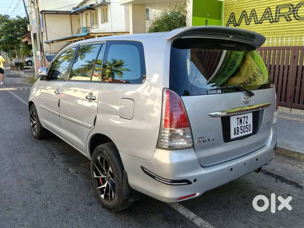 Toyota Innova 2.5 Gx 7 Str Bs-iii, 2008, Diesel