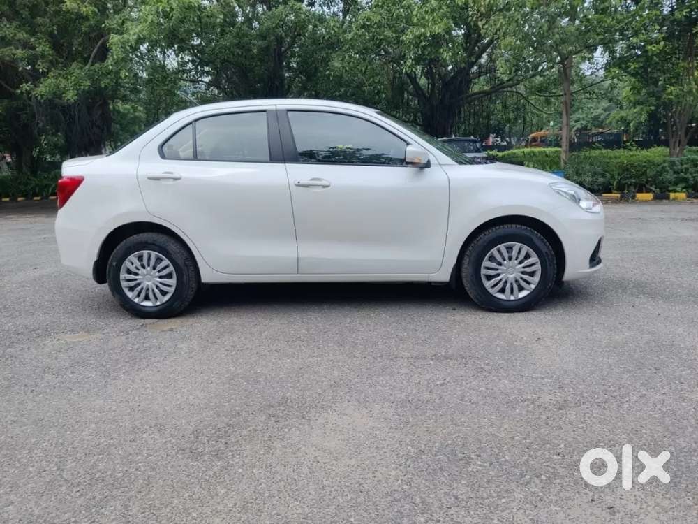 Maruti Suzuki Dzire 1.2 Vxi, 2022, Petrol