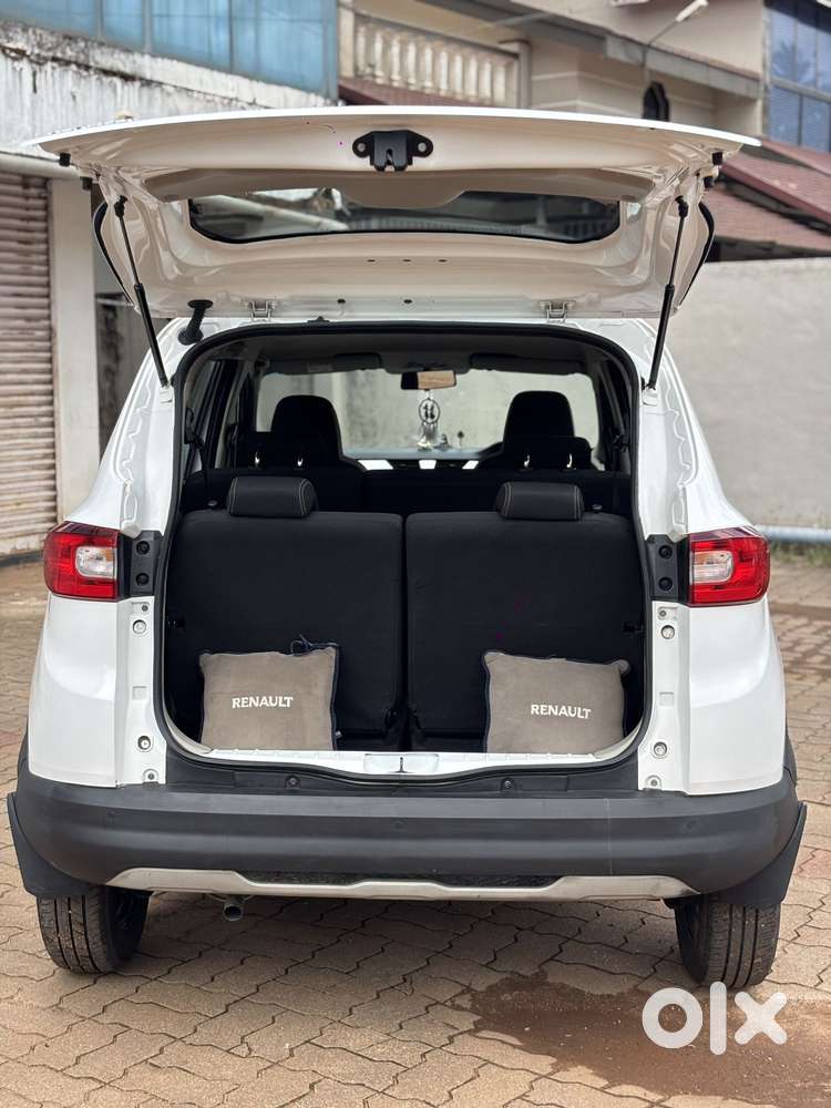 Renault Triber Rxz, 2023, Petrol