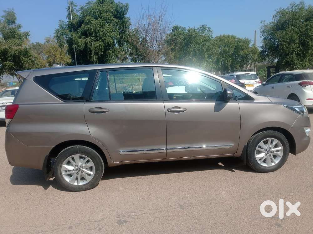 Toyota Innova Crysta 2.4 G Mt 7 Str, 2019, Diesel