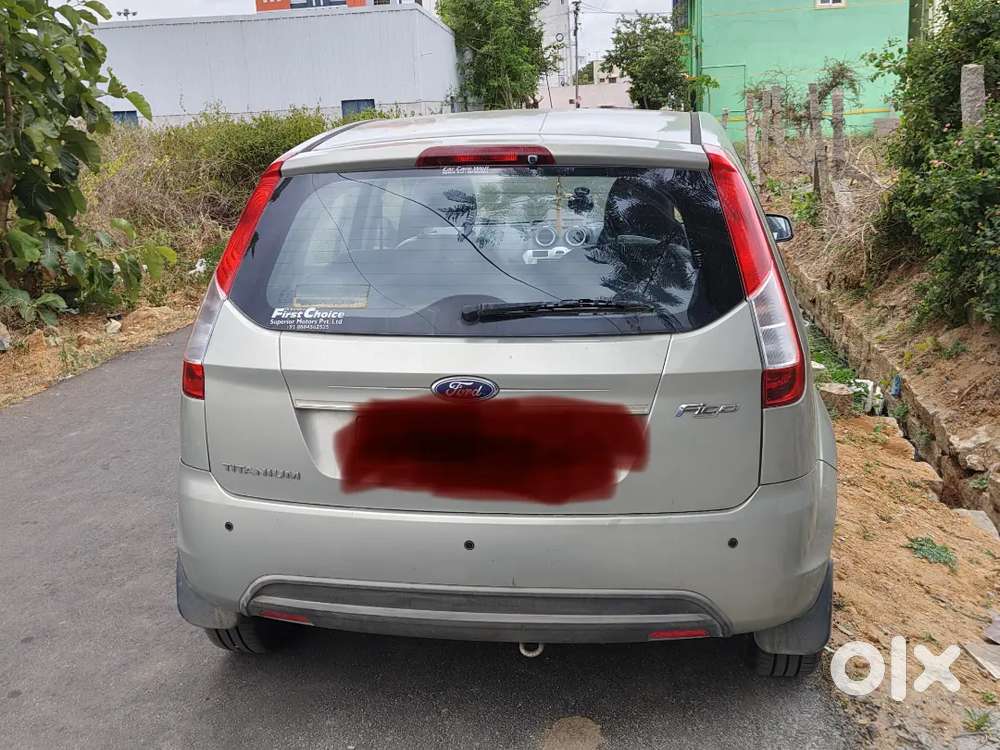 Ford Figo 1.2 Petrol Titanium Manual 2013