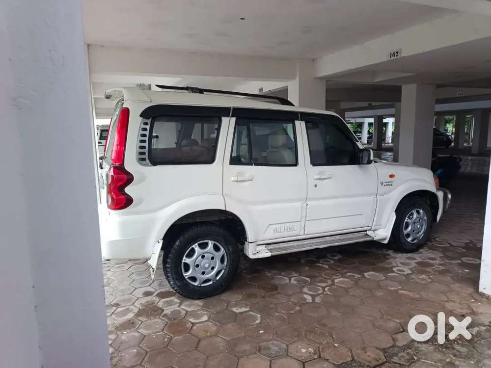 Mahindra Scorpio 2010 Diesel Manual