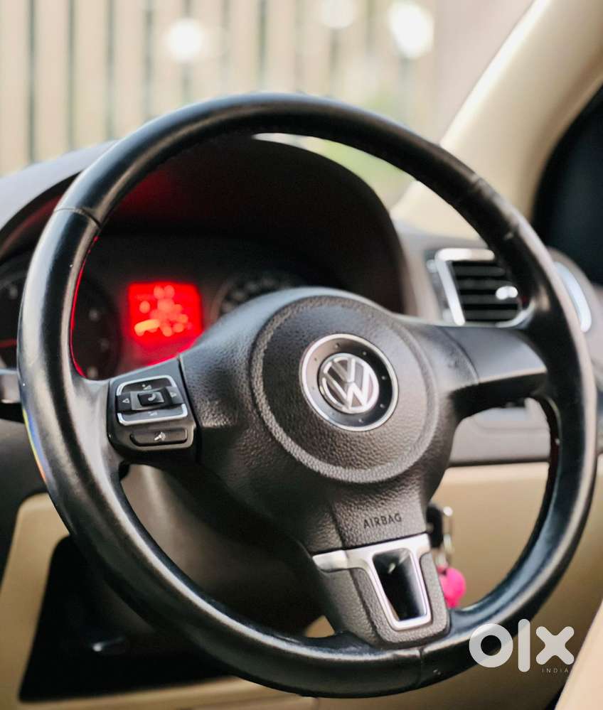 Volkswagen Vento 1.6 Highline Plus 16 Alloy, 2013, Petrol