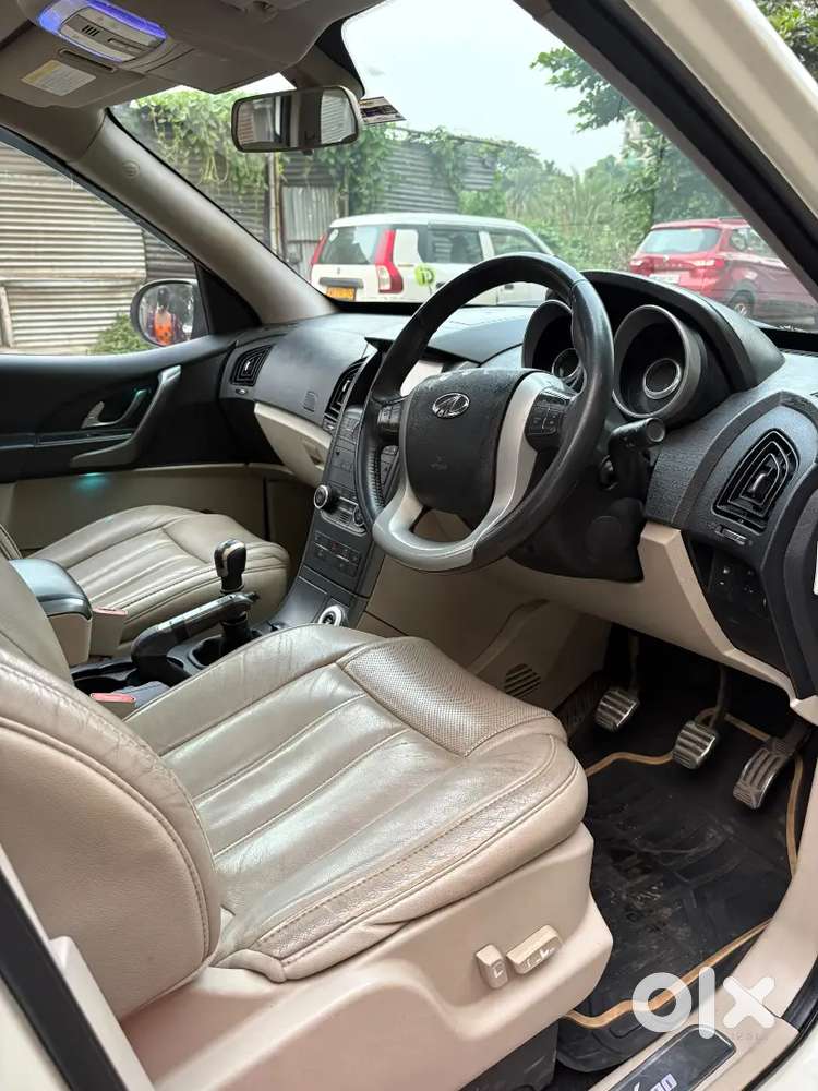 Mahindra Xuv500 W10 2.2 M Hawk Bs-iv Of 2017 Dec Well Maintained Car