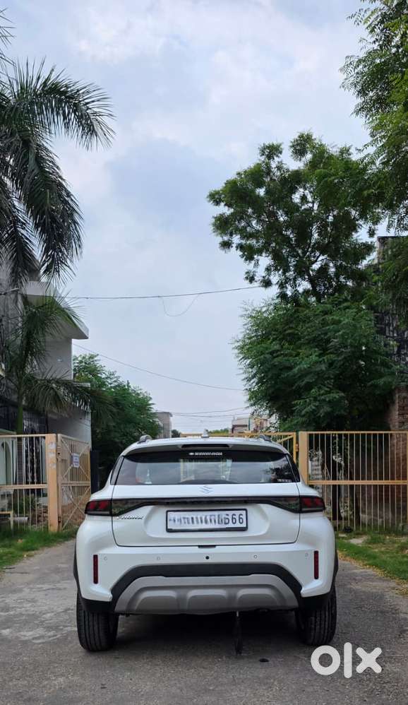 Maruti Suzuki Fronx Delta Plus 1.2 Ags, 2023, Petrol