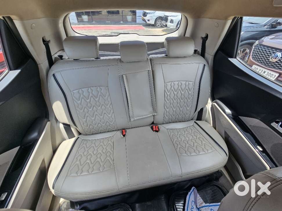 Mahindra Xuv300 W8, 2020, Petrol
