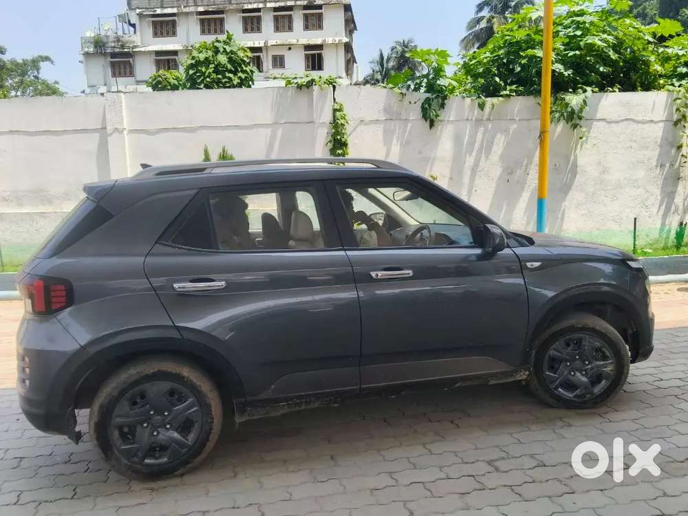 A Well Maintained Venue Car For Sale