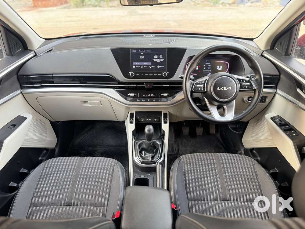 Kia Carens 1.4 Prestige Plus Turbo 7 Str, 2022, Petrol