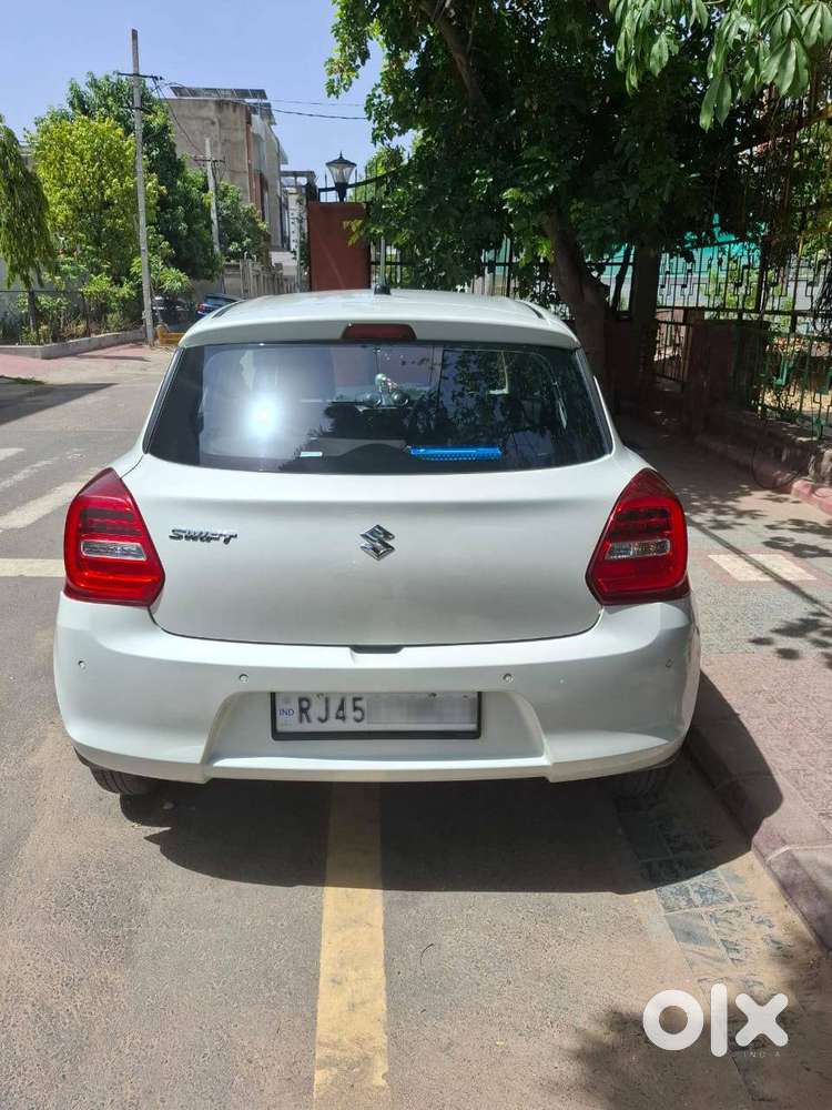 Automatic Transmssion Maruti Suzuki Swift 2022 Petrol 10251 Km Driven