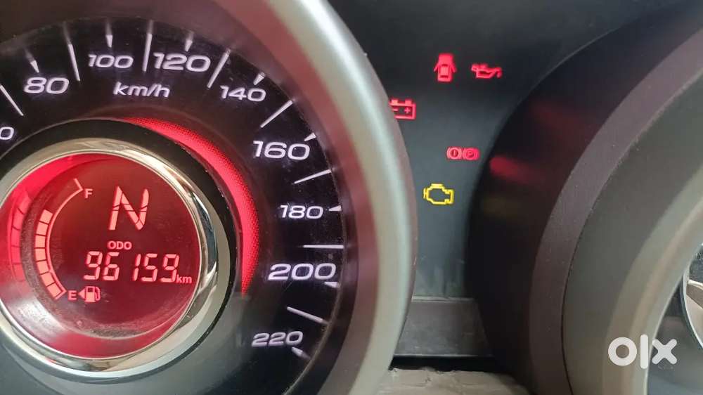 Mahindra Xuv500 2016 Diesel 96400 Km Driven