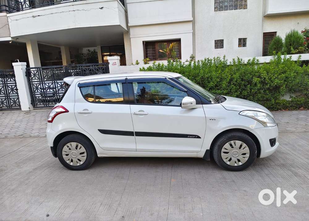 Maruti Suzuki Swift Vxi Optional, 2013, Petrol