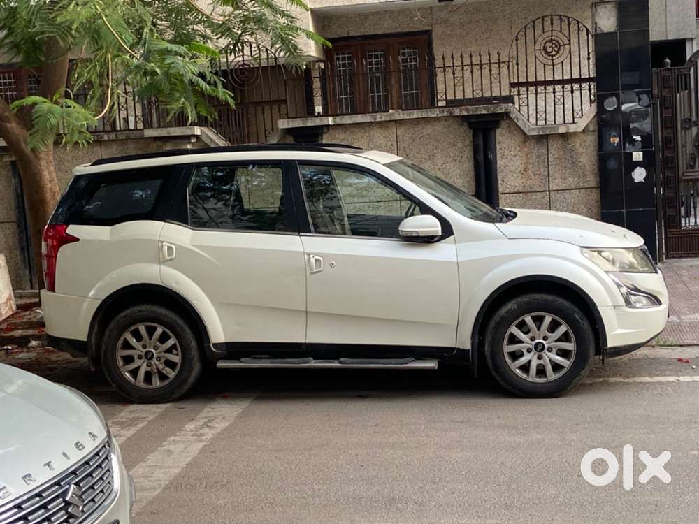 Mahindra Xuv500 W8 Fwd Bs4 Diesel Manual  Panoramic Sunroof Familysuv