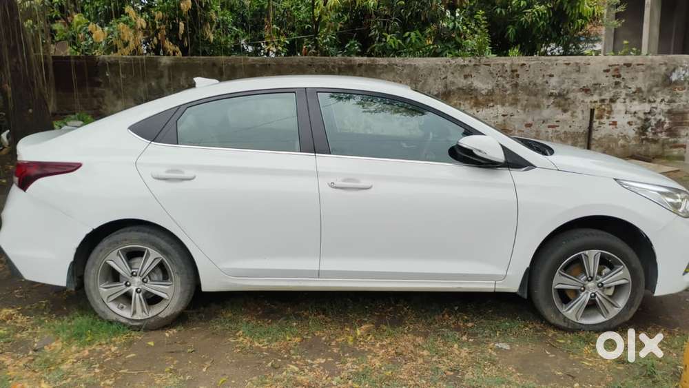 Hyundai Verna 2017 November Car Manual