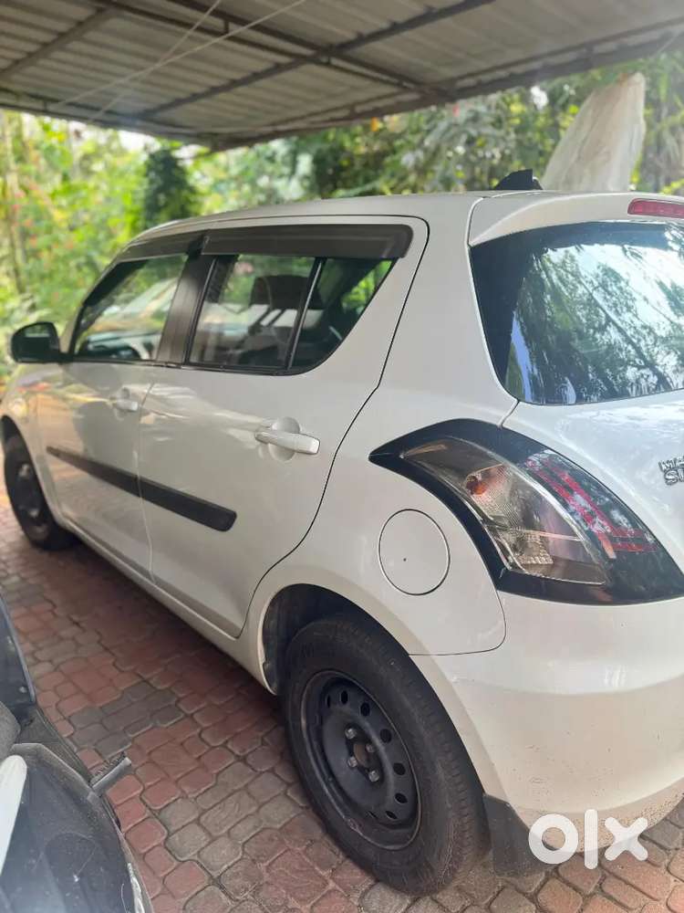 Maruti Suzuki Swift 2013 Petrol Well Maintained