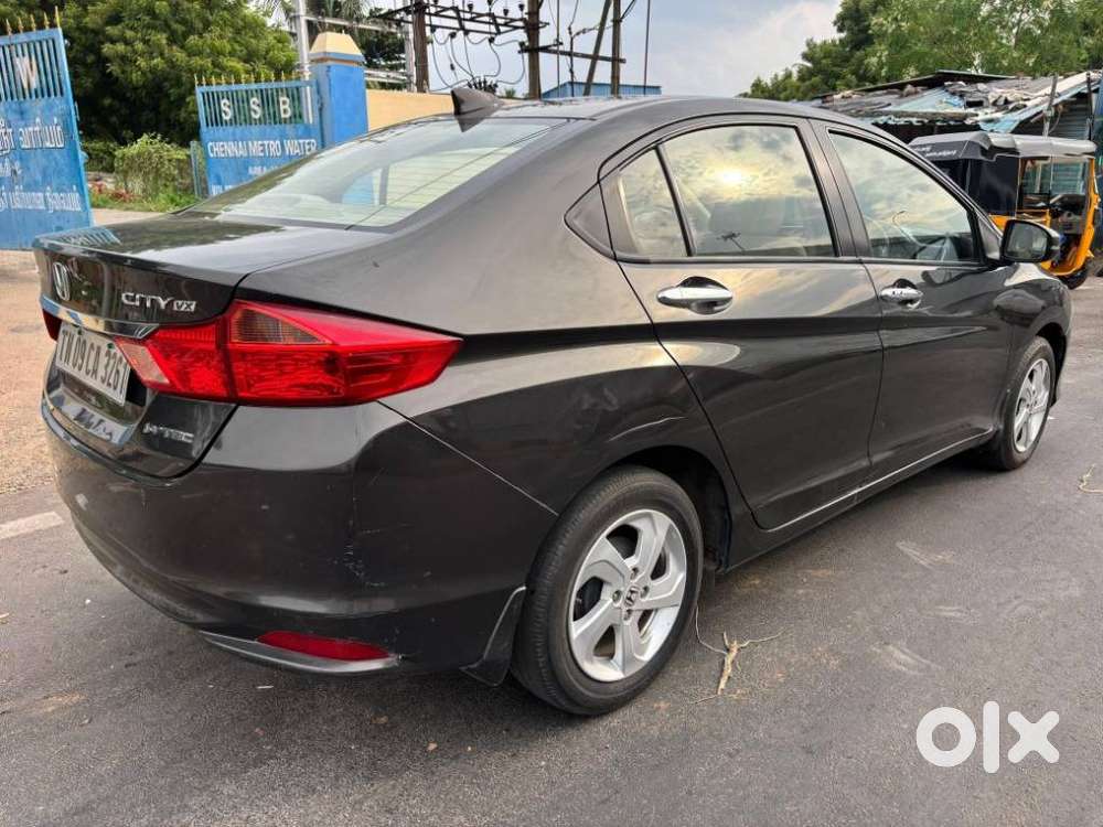 Honda City V Mt Sunroof, 2015, Petrol