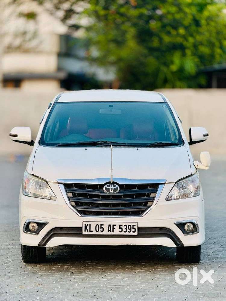 Toyota Innova Chrome 2.5 Gx Diesel 8 Seater, 2012, Diesel