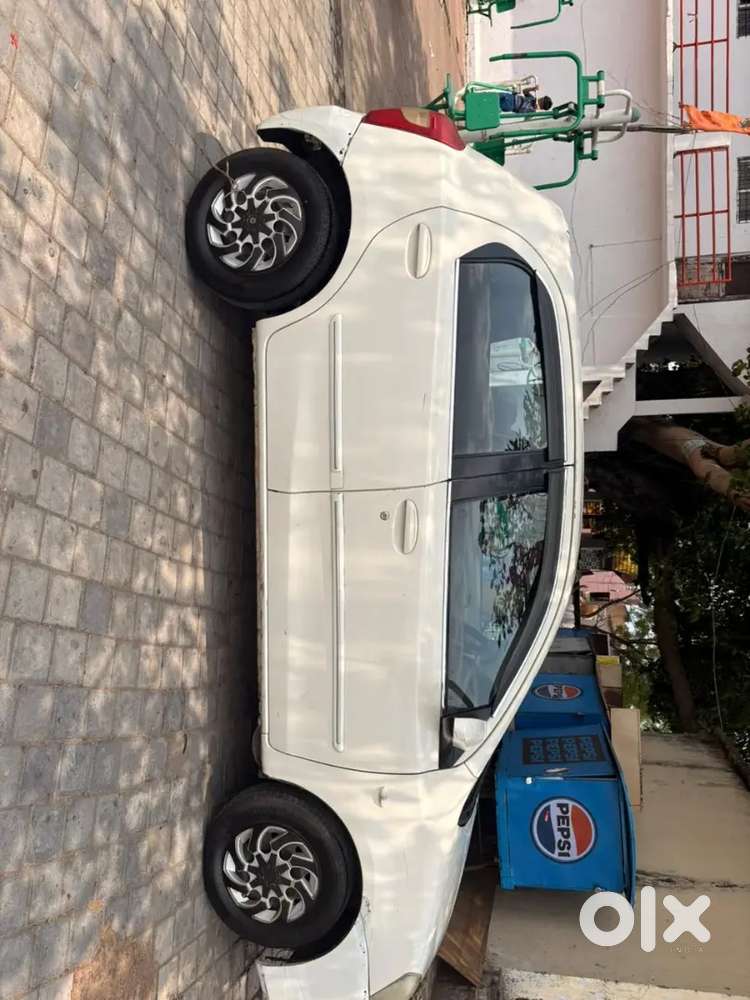 Etios Liva Gd 
2014
2nd Owner 
Diesel 
Km 91000
Insurance Valid 
4 Tya