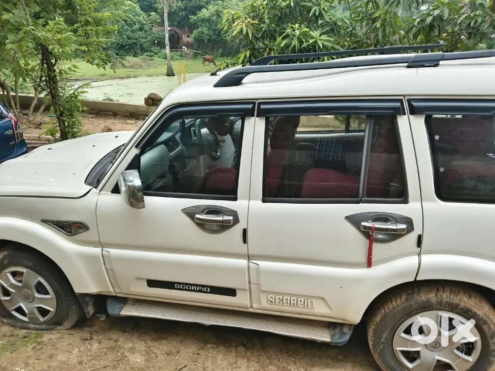 Mahindra Scorpio 2017 4th