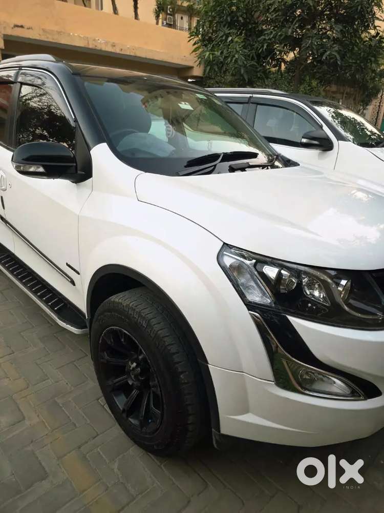 Mahindra Xuv500 2017 Diesel 98000 Km Driven