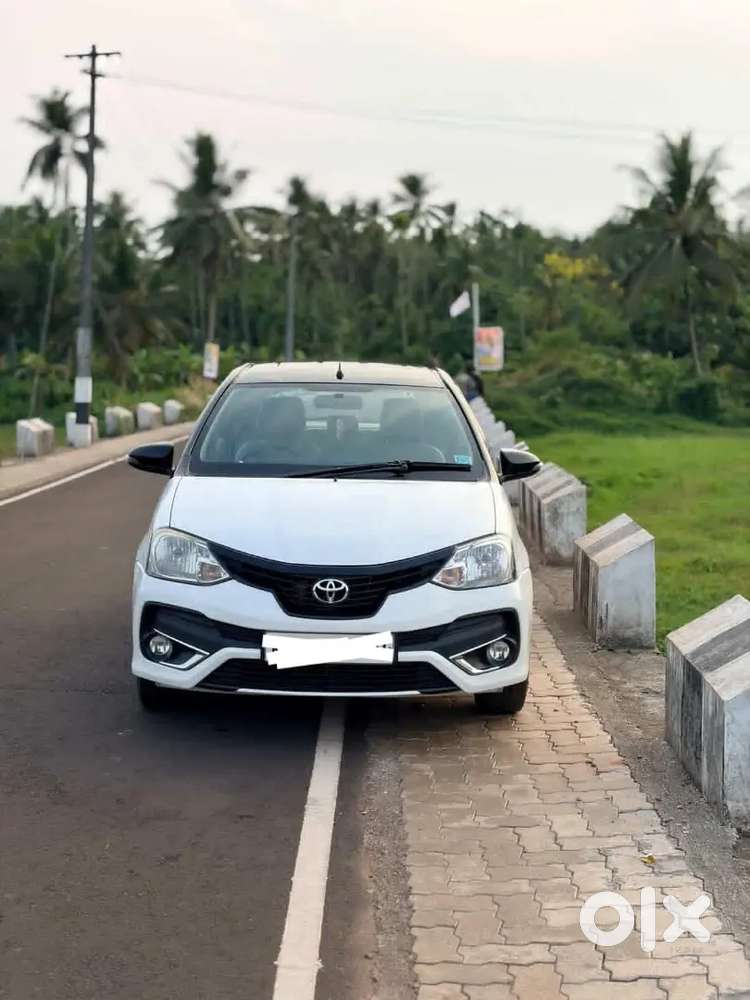 2017 Nov Model Etios Liva Vx Dual Tone
