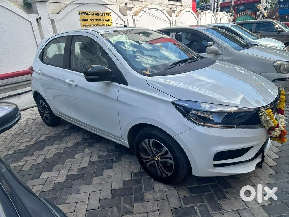 Tata Tiago Petrol Manual 2024
