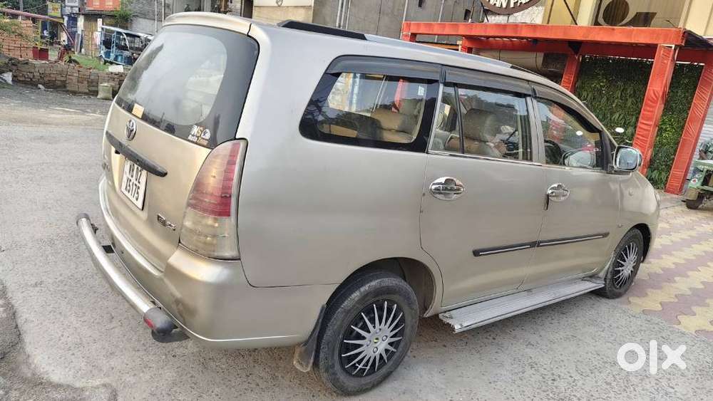 Toyota Innova 2.5 Vx 8 Str Bs-iii, 2007, Diesel