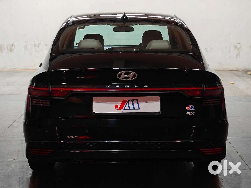 Hyundai Verna Sx 1.5 Petrol Ivt, 2023, Petrol