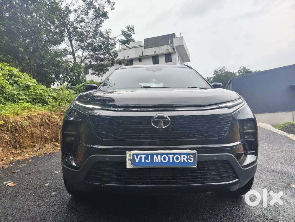 Tata Safari Accomplished Plus Dark Edition At, 2023, Diesel
